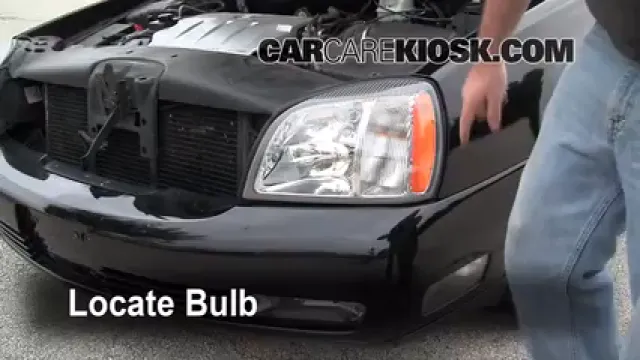2004 Cadillac DeVille DTS 4.6L V8 Lights Fog Light (replace bulb)